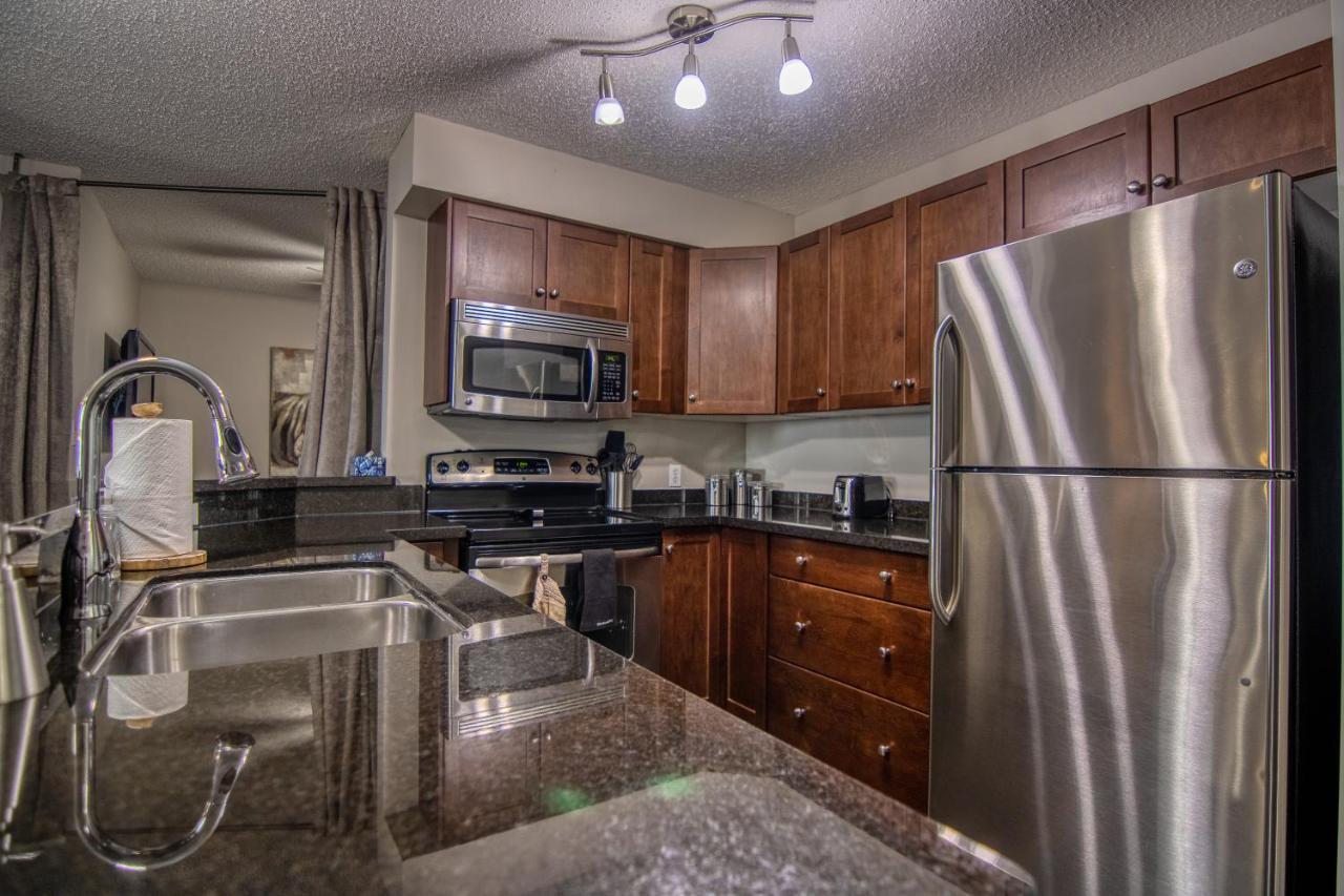 Mountain Getaway Condo - 5 Min Walk To The Beach! Invermere Εξωτερικό φωτογραφία