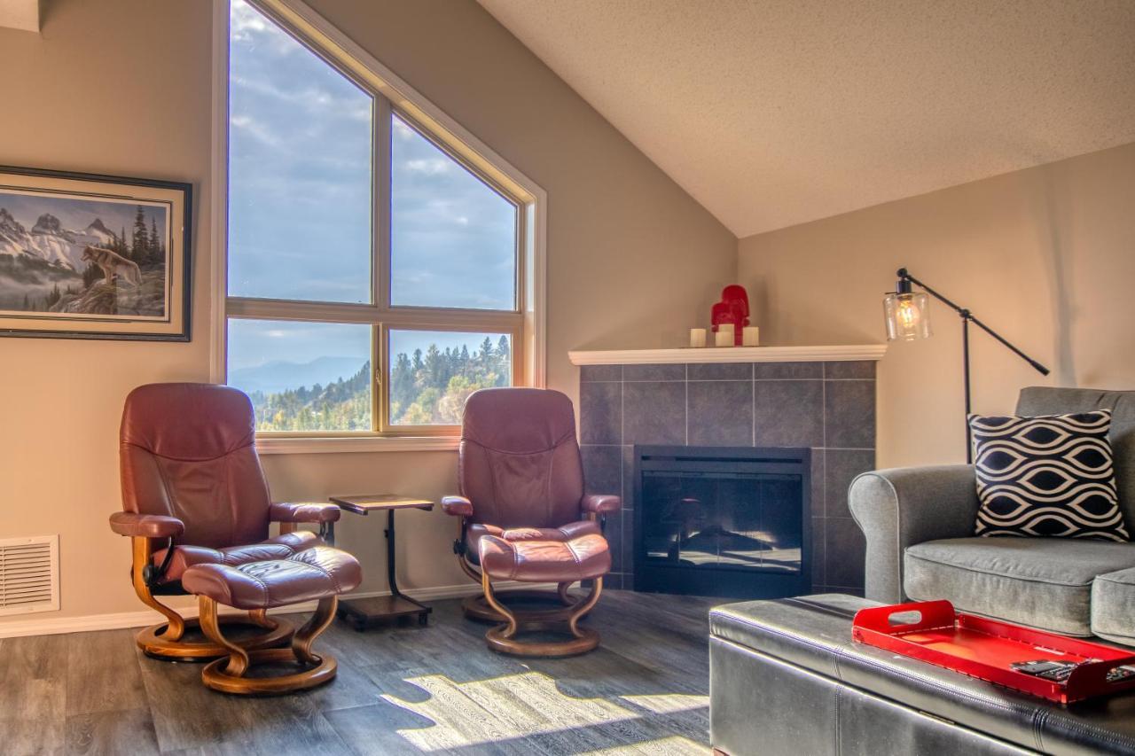 Mountain Getaway Condo - 5 Min Walk To The Beach! Invermere Εξωτερικό φωτογραφία