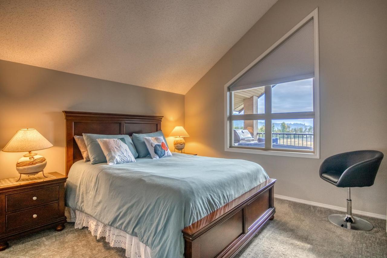 Mountain Getaway Condo - 5 Min Walk To The Beach! Invermere Εξωτερικό φωτογραφία
