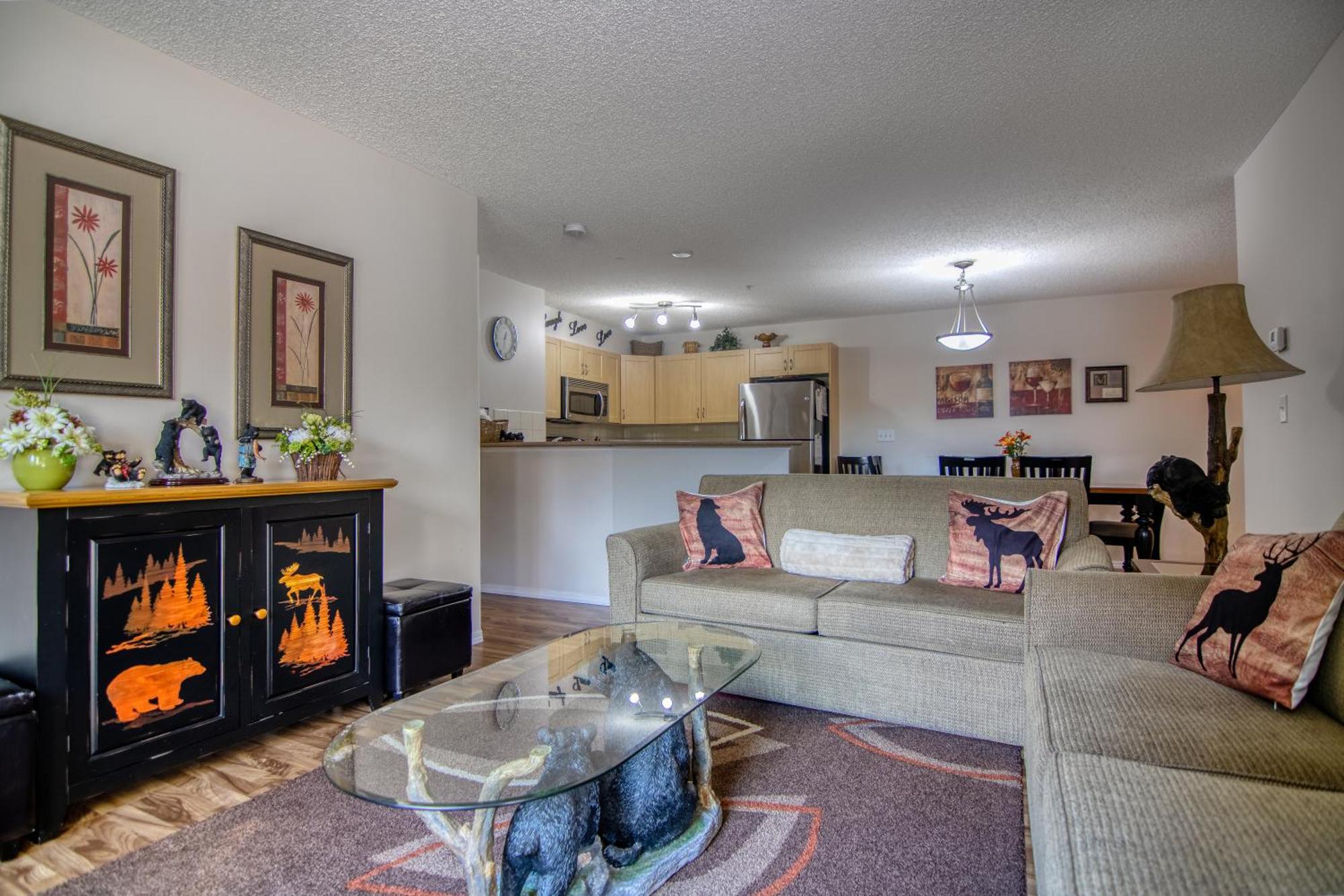 Mountain Getaway Condo - 5 Min Walk To The Beach! Invermere Εξωτερικό φωτογραφία